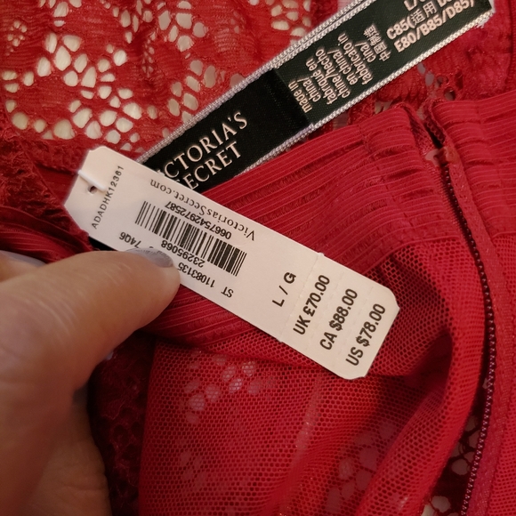 One Day Only Sale! NWT VS red lace garter slip lingerie - Picture 16 of 16